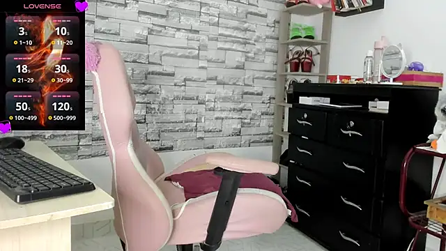 Snapshot of hot-timefun chatting on 18, 4, 2026 hot-timefun online show from 18, 4, 2026