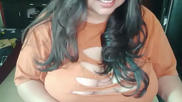 Snapshot of yoursnishaa chatting on 19, 1, 2025 yoursnishaa online show from 19, 1, 2025