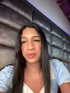 Ashly Miller online show from 28, 2, 2025