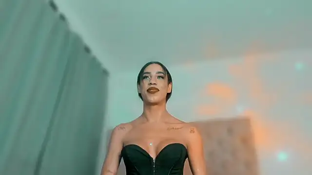 Snapshot of KatalinaMillan chatting on 17, 2, 2026 KatalinaMillan online show from 17, 2, 2026