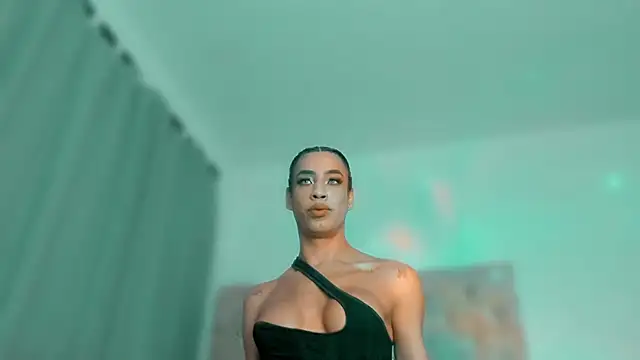 Snapshot of KatalinaMillan chatting on 20, 2, 2026 KatalinaMillan online show from 20, 2, 2026