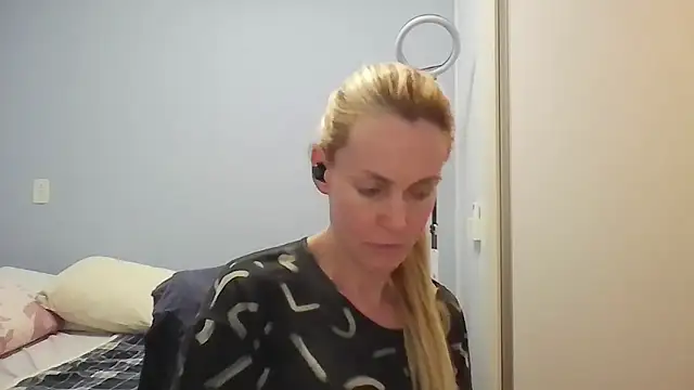 Snapshot of Annylove1 chatting on 3, 5, 2026 Annylove1 online show from 3, 5, 2026