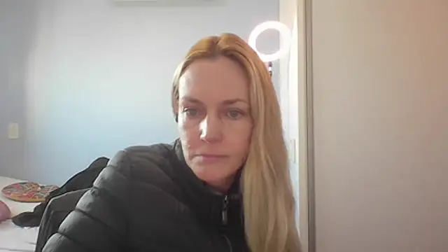 Snapshot of Annylove1 chatting on 13, 5, 2026 Annylove1 online show from 13, 5, 2026