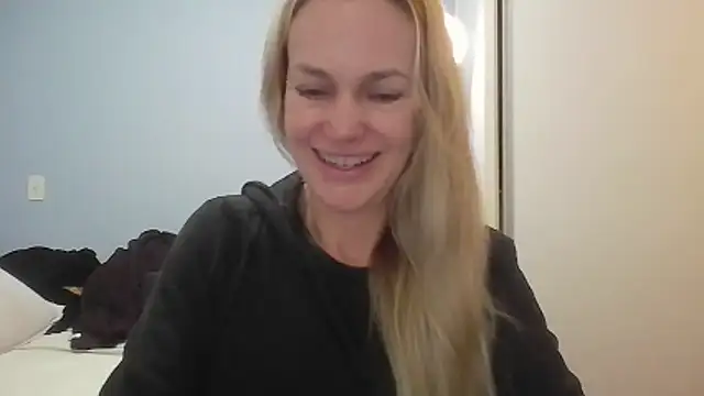 Snapshot of Annylove1 chatting on 20, 5, 2026 Annylove1 online show from 20, 5, 2026
