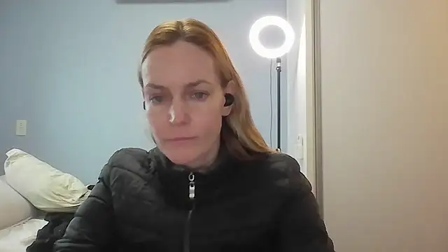 Snapshot of Annylove1 chatting on 21, 5, 2026 Annylove1 online show from 21, 5, 2026