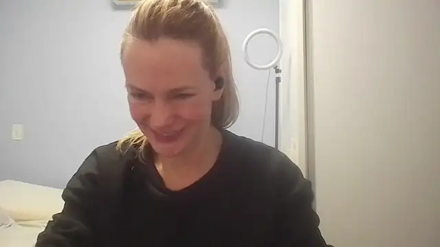 Annylove1 online show from 13, 7, 2026