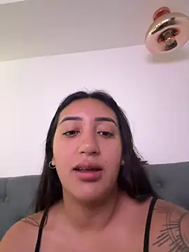 Snapshot of Hannahoff chatting on 14, 2, 2025 Hannahoff online show from 14, 2, 2025