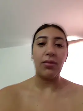 Snapshot of Hannahoff chatting on 10, 3, 2025 Hannahoff online show from 10, 3, 2025