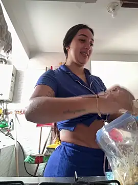 Hannahoff online show from 6, 11, 2025