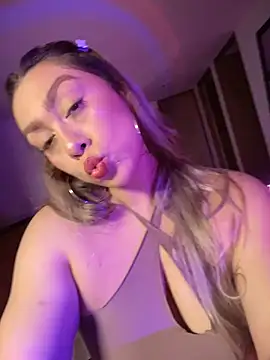 Im sophiie online show from 11, 11, 2025