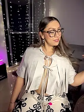 Im sophiie online show from 7, 3, 2026