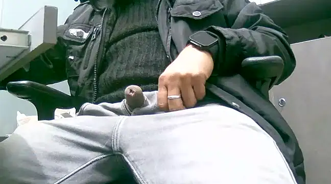 Snapshot of kavipanty chatting on 11, 1, 2025 kavipanty online show from 11, 1, 2025