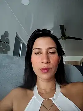 Snapshot of lady-rosse chatting on 6, 12, 2024 lady-rosse online show from 6, 12, 2024