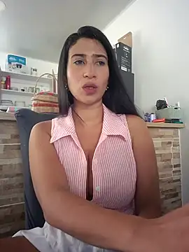 Snapshot of lady-rosse chatting on 28, 9, 2025 lady-rosse online show from 28, 9, 2025