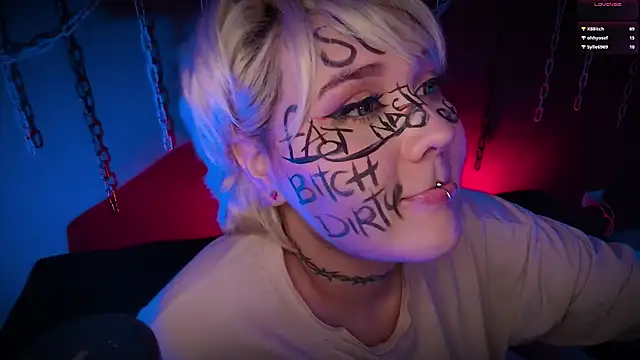 Snapshot of Laura_takint chatting on 10, 3, 2025 Laura takint online show from 10, 3, 2025