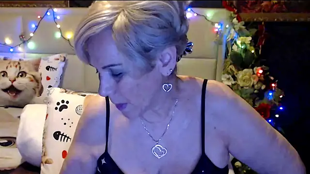 HappyWomanOn online show from 1, 2, 2025