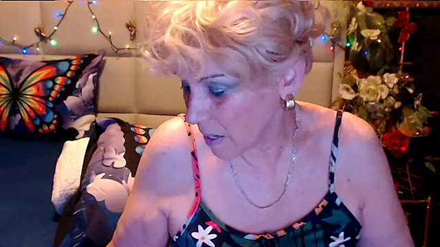 HappyWomanOn online show from 1, 11, 2025