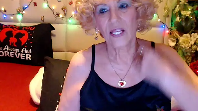 Snapshot of HappyWomanOn chatting on 14, 3, 2026 HappyWomanOn online show from 14, 3, 2026