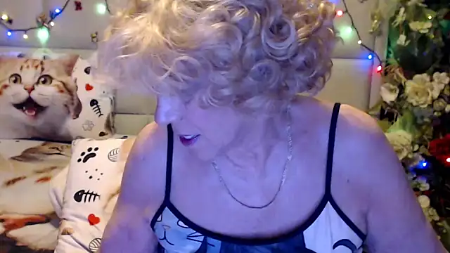 Snapshot of HappyWomanOn chatting on 20, 3, 2026 HappyWomanOn online show from 20, 3, 2026