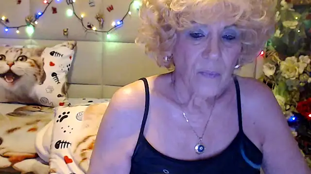 Snapshot of HappyWomanOn chatting on 26, 3, 2026 HappyWomanOn online show from 26, 3, 2026