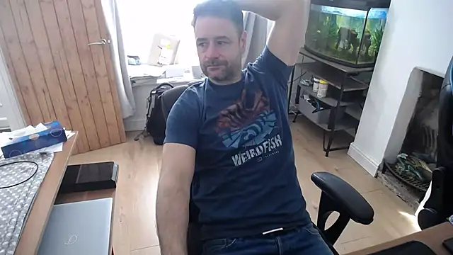 Snapshot of rob2810 chatting on 20, 3, 2025 rob2810 online show from 20, 3, 2025