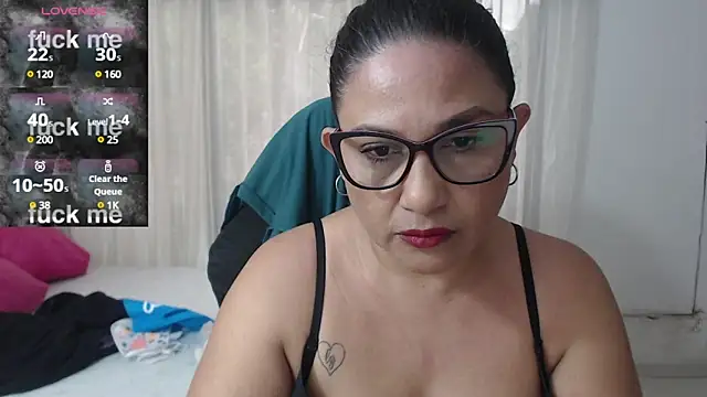 Katha Marck online show from 25, 2, 2025