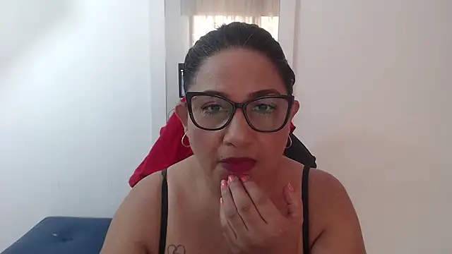 Snapshot of Katha_Marck chatting on 18, 4, 2026 Katha Marck online show from 18, 4, 2026