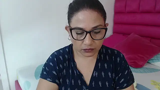 Snapshot of Katha_Marck chatting on 25, 5, 2026 Katha Marck online show from 25, 5, 2026