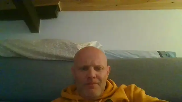 Snapshot of davigochi77bcn chatting on 18, 11, 2025 davigochi77bcn online show from 18, 11, 2025