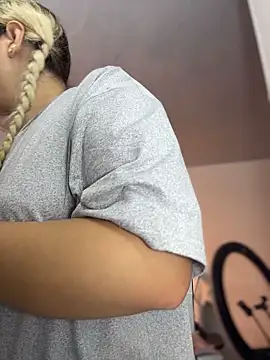 Irisweet  online show from 25, 2, 2026