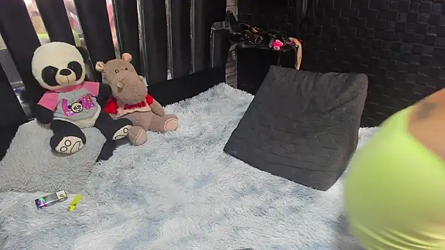 Snapshot of mature_sexi40 chatting on 14, 12, 2025 mature sexi40 online show from 14, 12, 2025