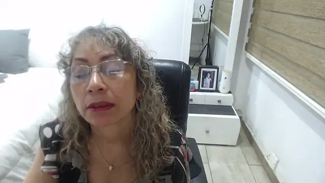 jesy hot online show from 8, 2, 2026