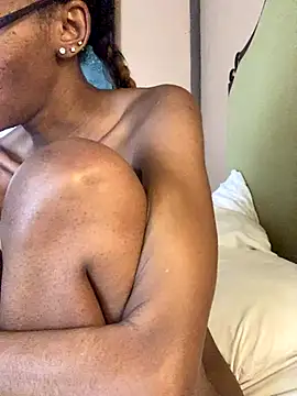 Jasmine FullsShine online show from 13, 12, 2025