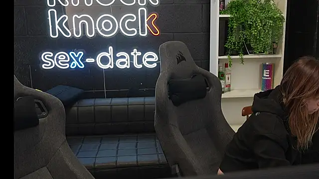 Elnonoykeila77 online show from 27, 10, 2025