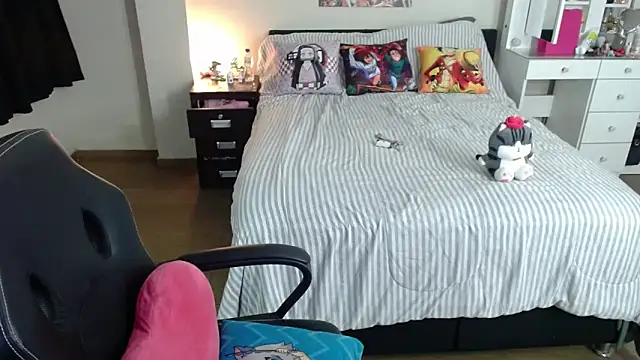 kittykat18x online show from 6, 11, 2025