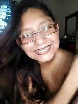Snapshot of Sivanija_21 chatting on 13, 12, 2024 Sivanija 21 online show from 13, 12, 2024
