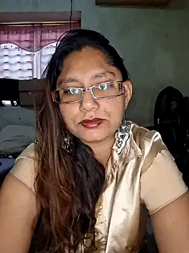Snapshot of Sivanija_21 chatting on 25, 2, 2025 Sivanija 21 online show from 25, 2, 2025