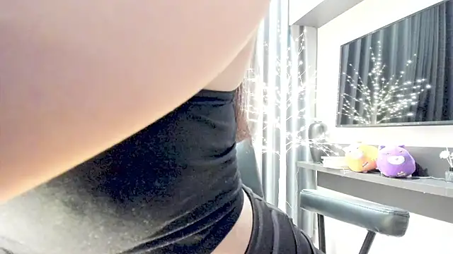 Snapshot of Kya_Choco8 chatting on 2, 1, 2025 Kya Choco8 online show from 2, 1, 2025