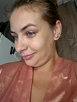 Snapshot of Keli_Jessi chatting on 11, 10, 2025 Keli Jessi online show from 11, 10, 2025