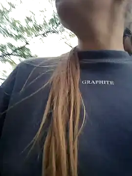 Snapshot of Keli_Jessi chatting on 6, 11, 2025 Keli Jessi online show from 6, 11, 2025