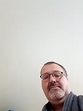 Snapshot of mike9473 chatting on 5, 11, 2025 mike9473 online show from 5, 11, 2025