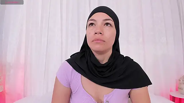 Snapshot of aisha_vs chatting on 7, 5, 2026 aisha vs online show from 7, 5, 2026