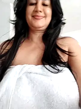 Snapshot of keilymadam chatting on 17, 2, 2026 keilymadam online show from 17, 2, 2026