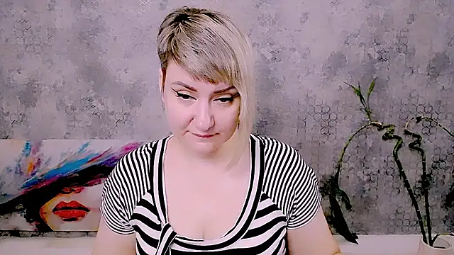 Djullia online show from 3, 7, 2026