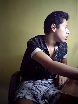 Snapshot of Sexyzino chatting on 15, 10, 2025 Sexyzino online show from 15, 10, 2025