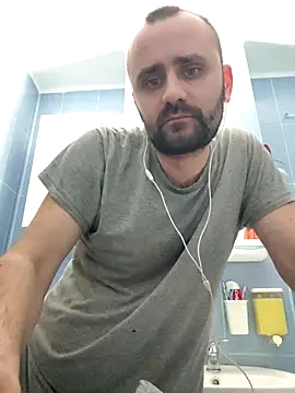 Snapshot of Govora chatting on 17, 2, 2025 Govora online show from 17, 2, 2025