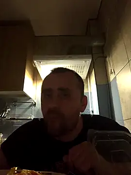 Snapshot of Govora chatting on 5, 3, 2025 Govora online show from 5, 3, 2025