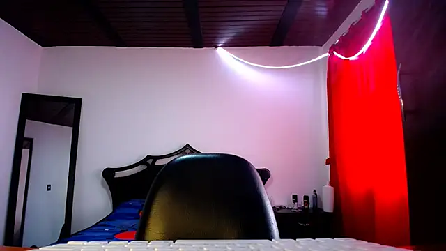 Snapshot of Deiby_casas chatting on 23, 2, 2025 Deiby casas online show from 23, 2, 2025