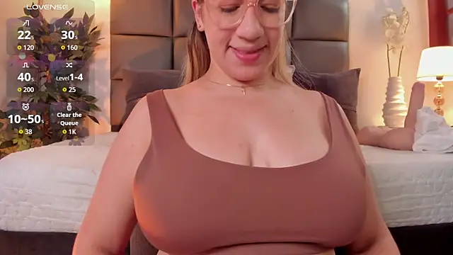 Snapshot of Antonellachic73 chatting on 23, 4, 2026 Antonellachic73 online show from 23, 4, 2026