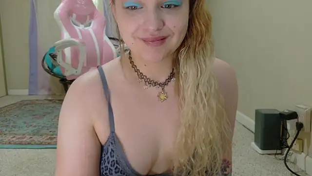 Emihaze online show from 18, 3, 2026